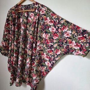EUC LIKE NEW GARDEN PRINT OPEN KIMONO TOP OVERSIZED SIZE M